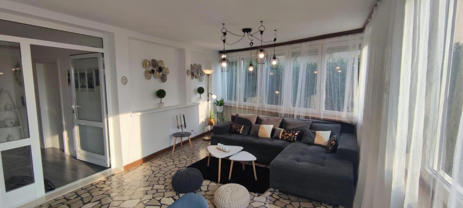 Sea House Lea Apartment โนวีวีโนดอลสกี ภายนอก รูปภาพ