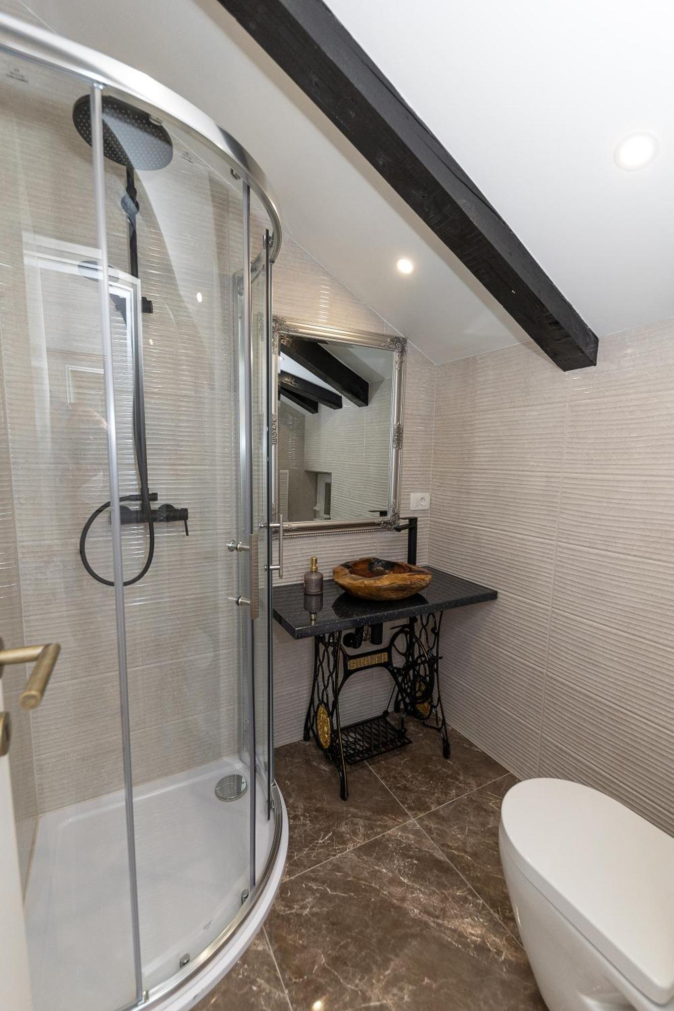 Sea House Lea Apartment โนวีวีโนดอลสกี ภายนอก รูปภาพ